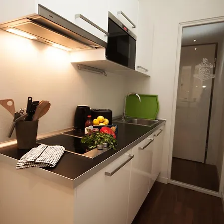 Rodrigo Lake Side Suite