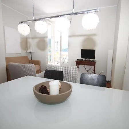 Apartment Rodrigo Lake Side Suite *