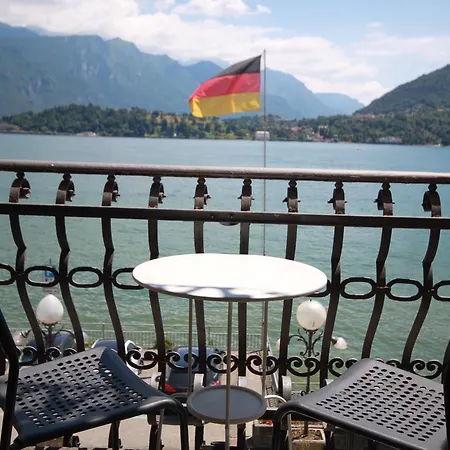 Rodrigo Lake Side Suite