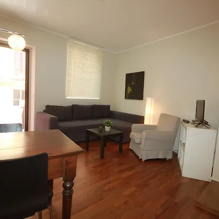 Rodrigo Lake Side Suite Apartment